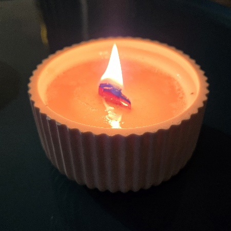 Bougie ronde striée