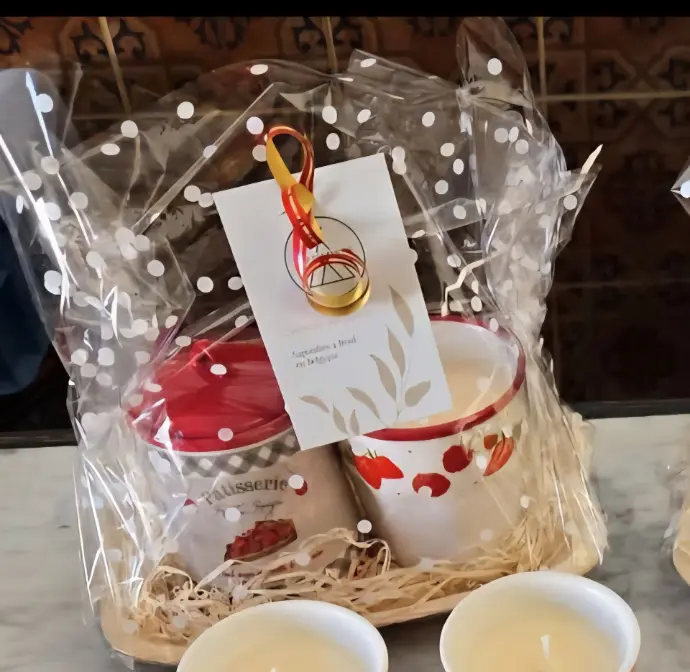 La fête de la fraise (Blanc 25€)